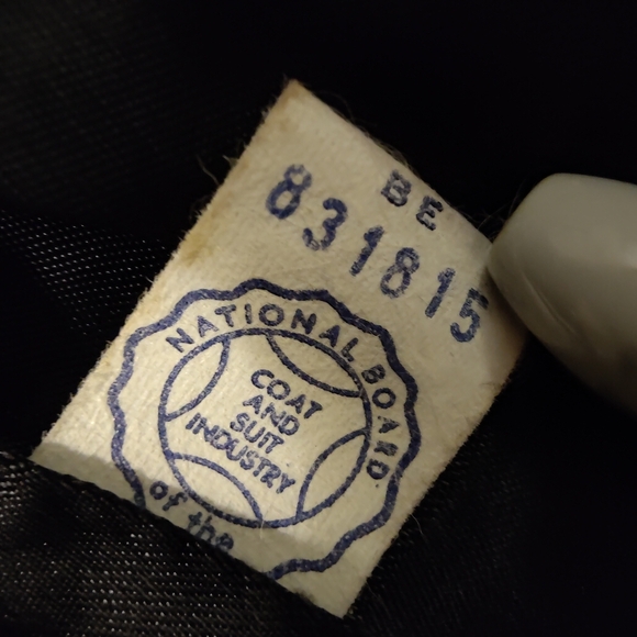 Vintage 60's Betty Rose Fur Collar Black Wool Boucle Coat - Picture 10 of 12